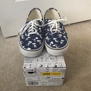 Snoopy vans